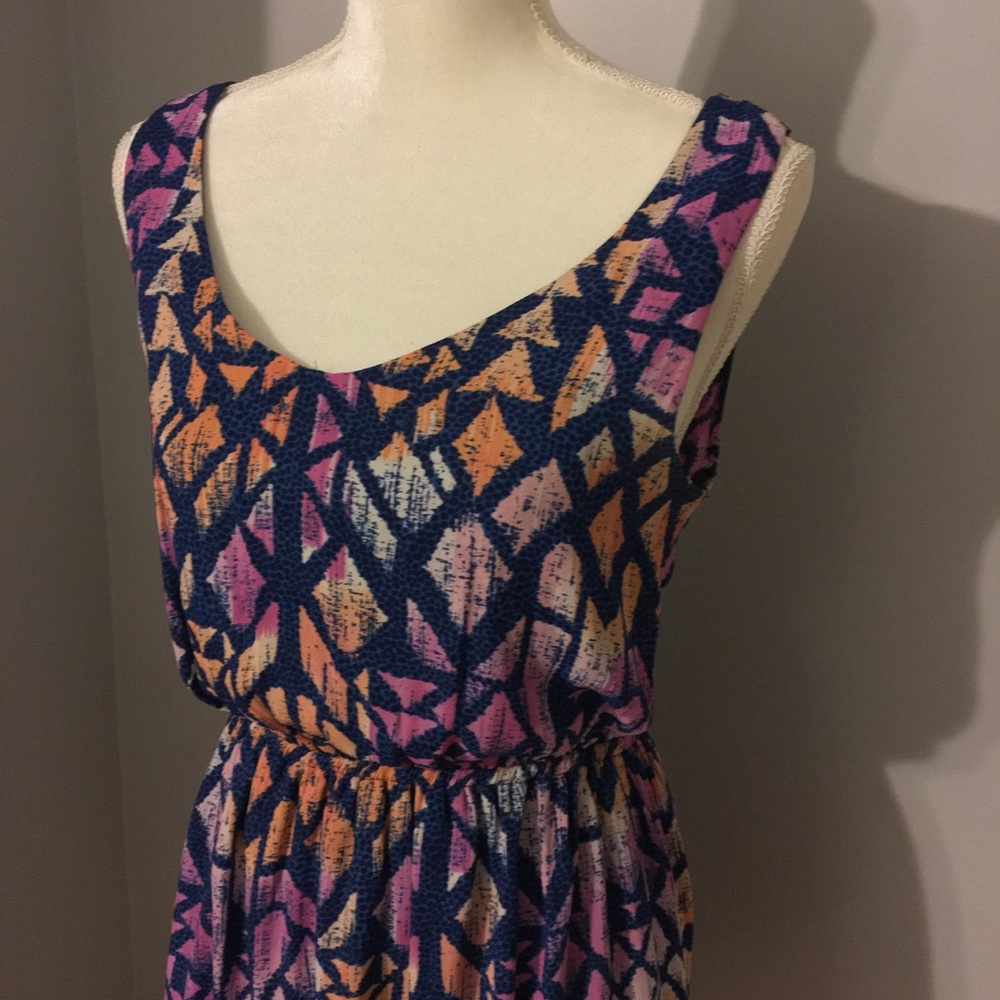 4/$20 Forever 21 Dress - Picture 3 of 9